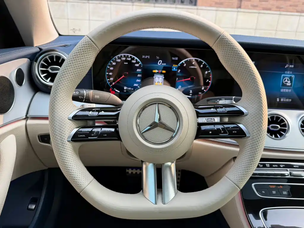 Mercedes-Benz E-Class (Import) — миниатюра 8
