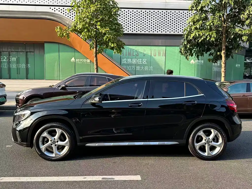 Mercedes-Benz GLA — миниатюра 4