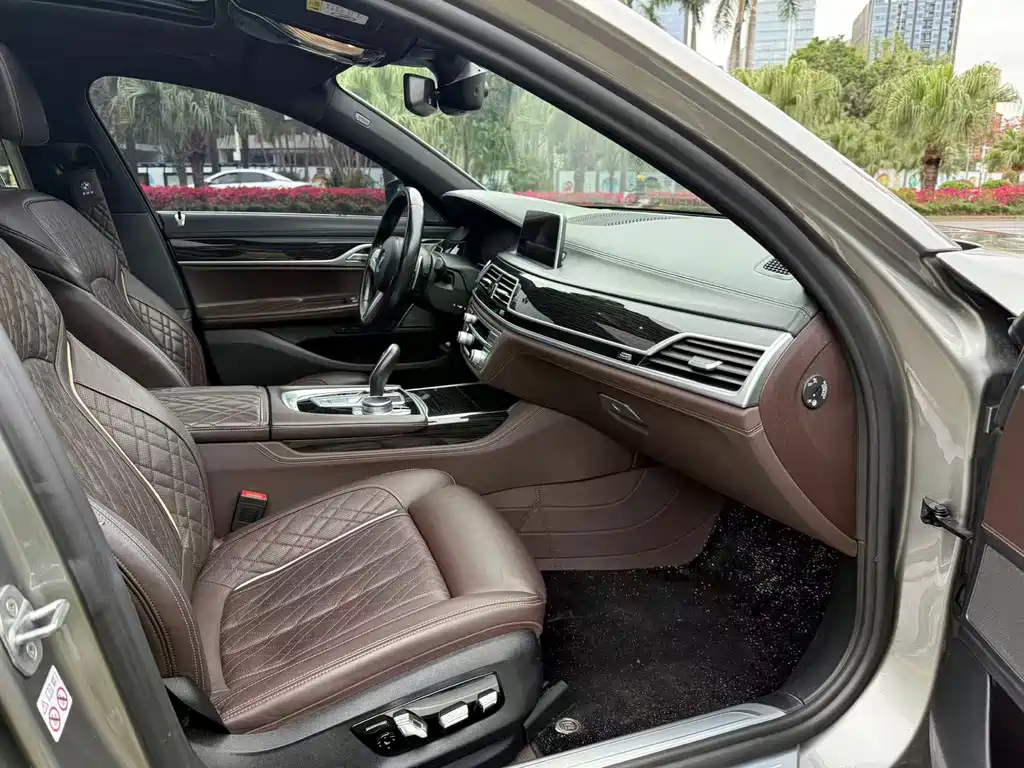 BMW 7 Series 7 2019 740Li Lead M Sport