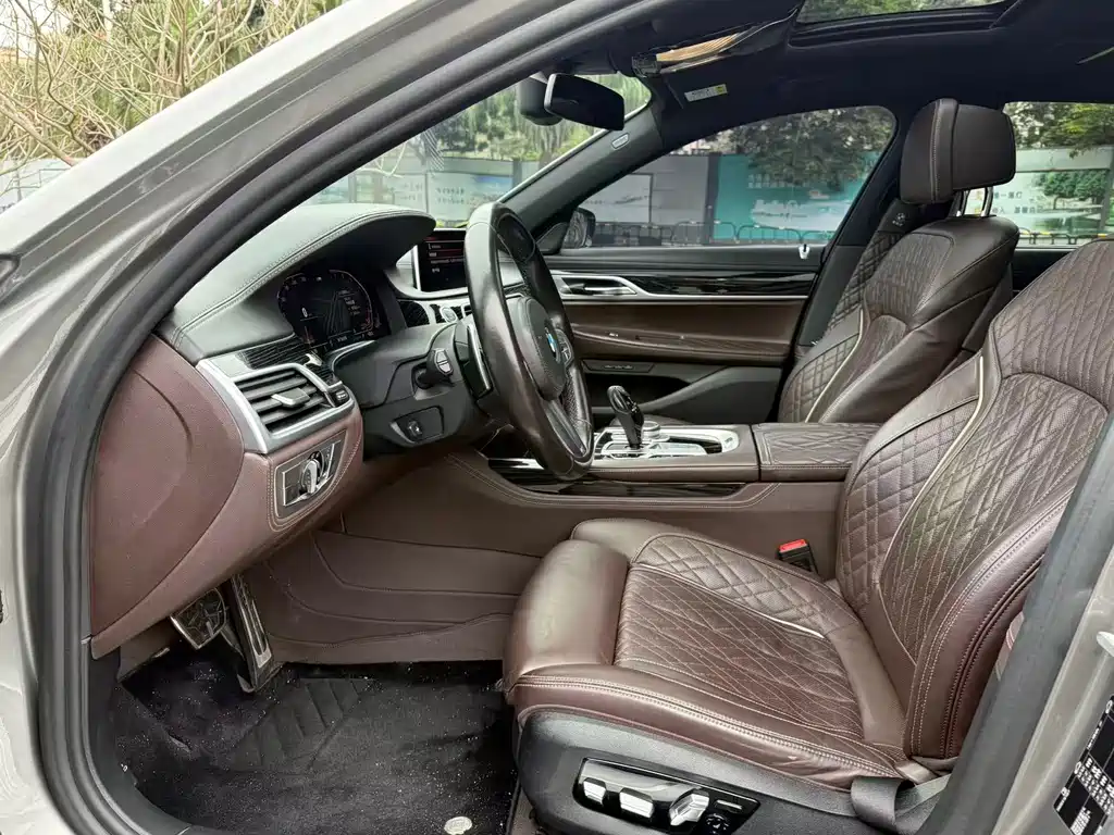 BMW 7 Series 7 2019 740Li Lead M Sport