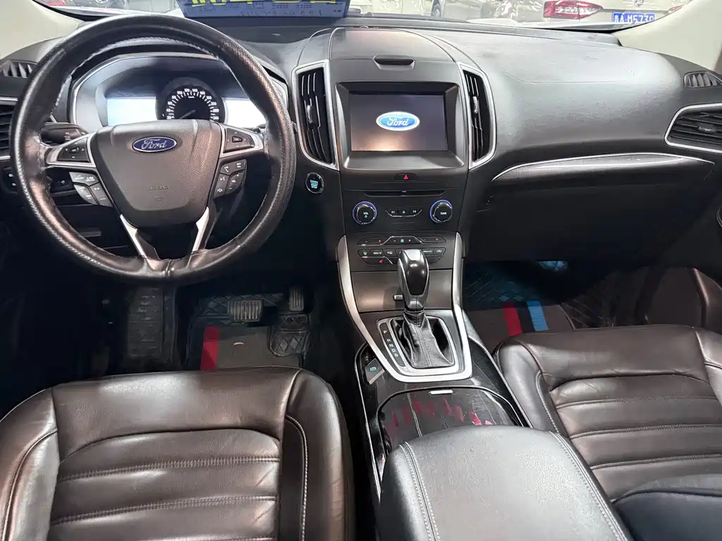 Ford Edge — миниатюра 13