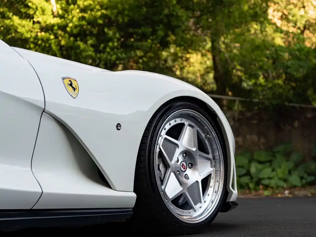Ferrari 812 — миниатюра 5