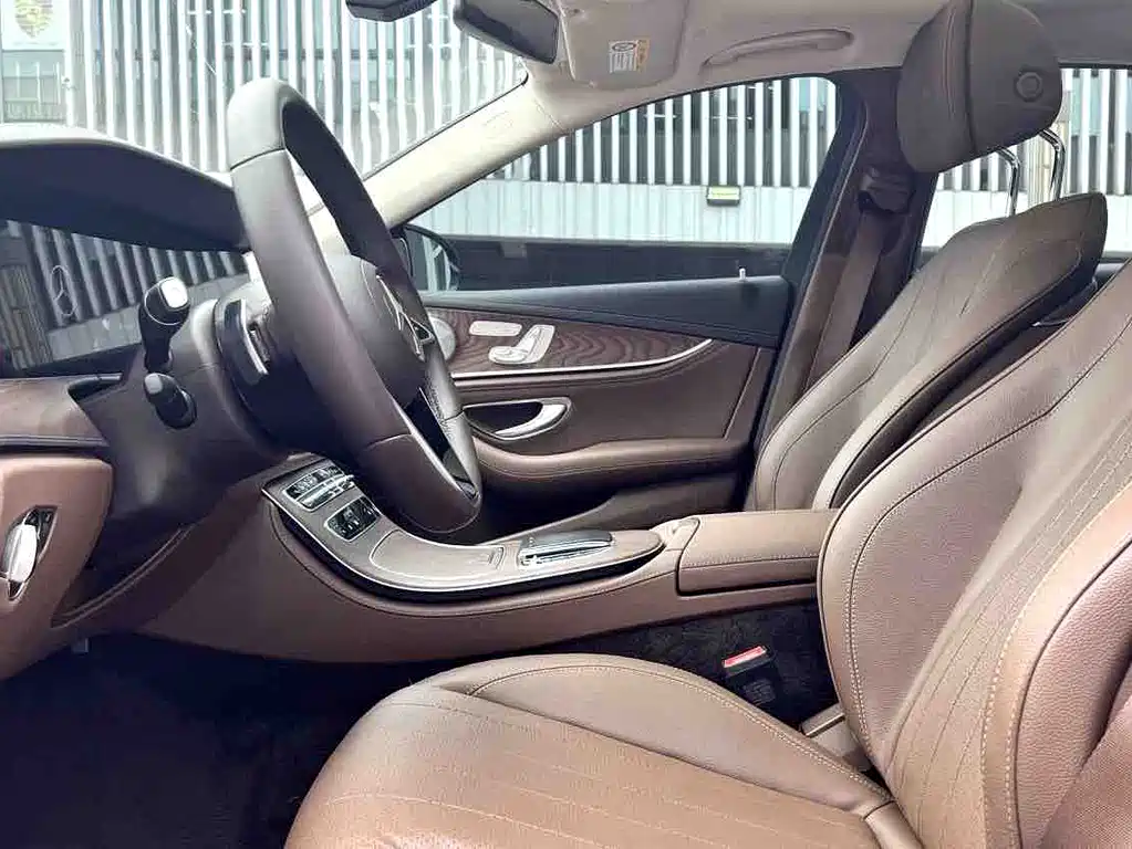 Mercedes-Benz E-Class E 2023 E 350 e L Sport