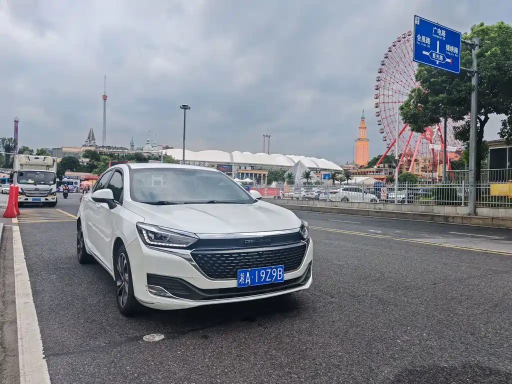 BAIC U7 — миниатюра 8