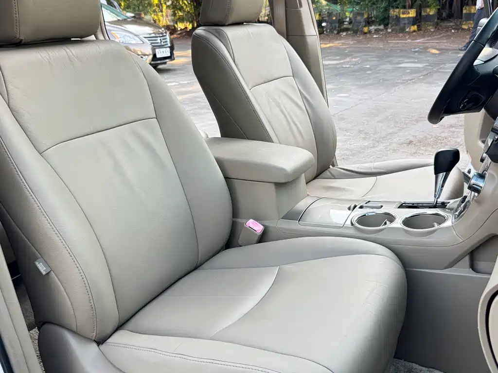 Toyota Highlander — миниатюра 8