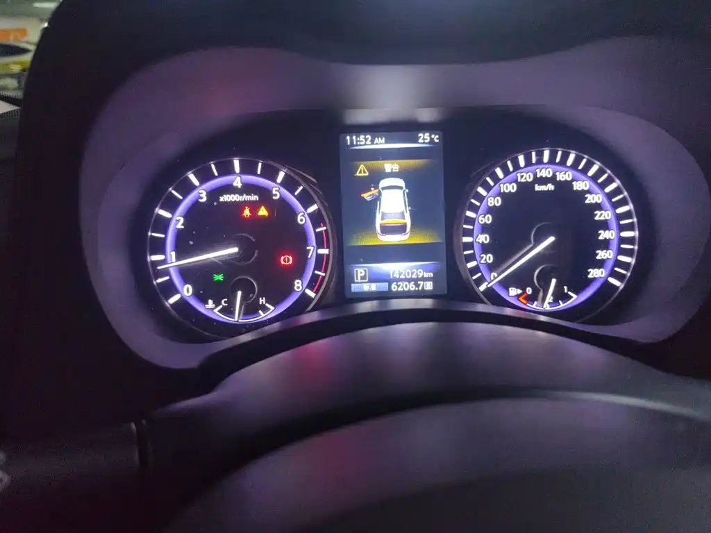 Infiniti Q50L — миниатюра 8