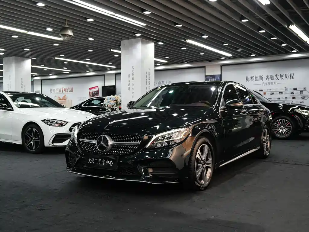 Mercedes-Benz C-Class 2021