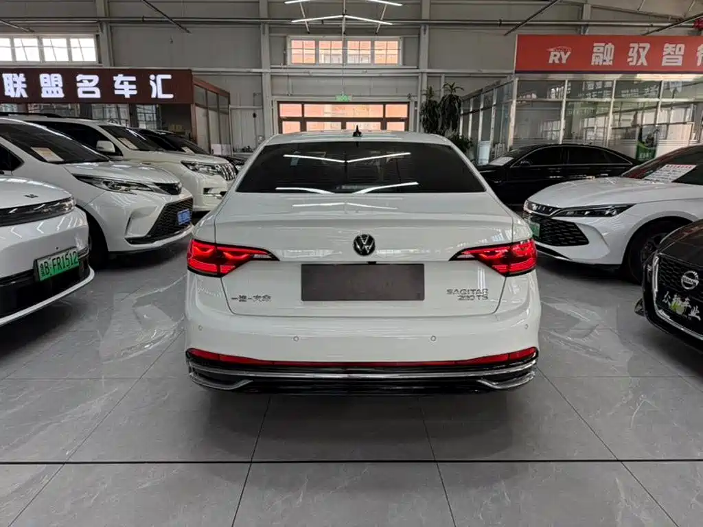 Volkswagen Sagitar — миниатюра 8
