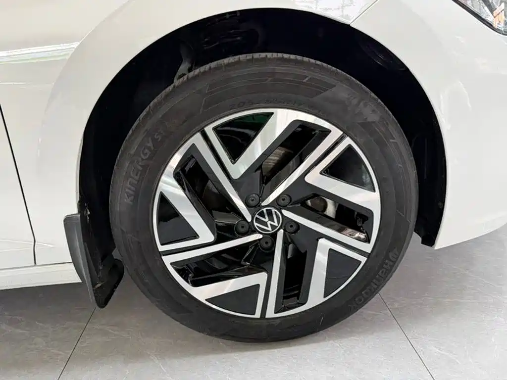 Volkswagen Sagitar — миниатюра 24