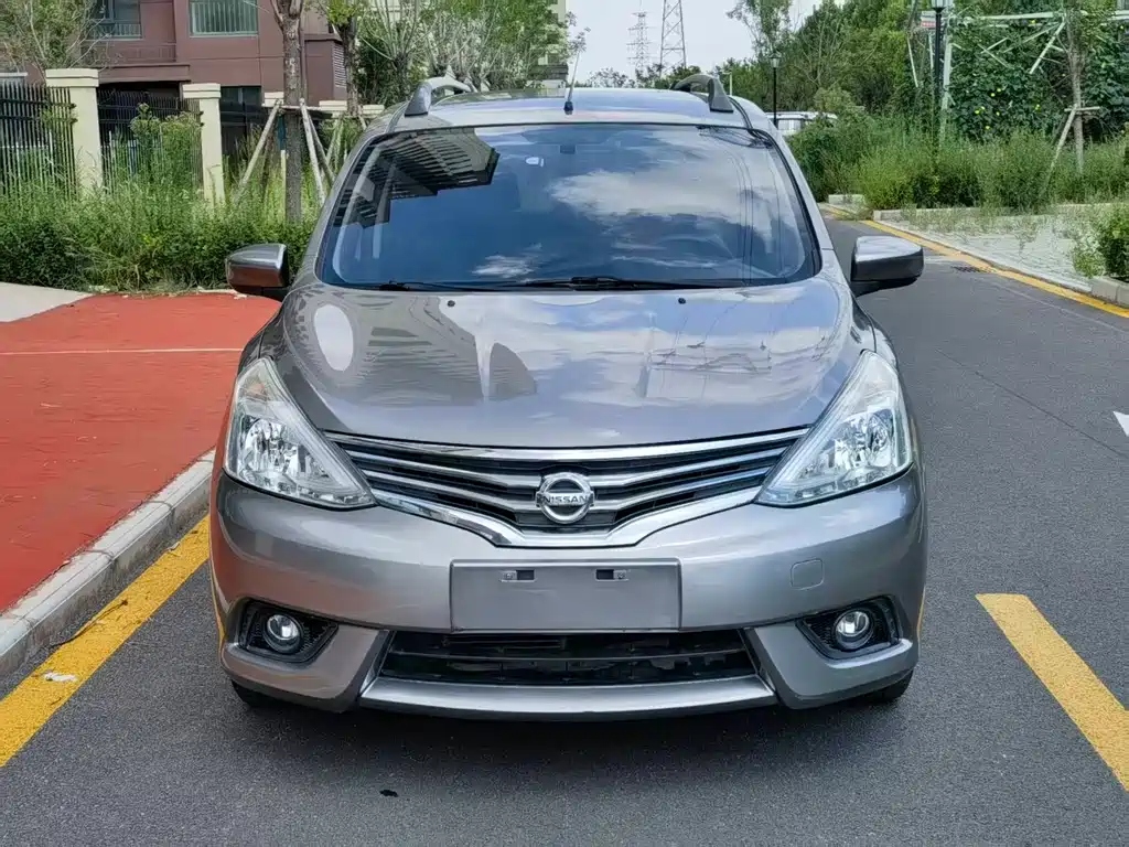 Nissan Livina — миниатюра 2