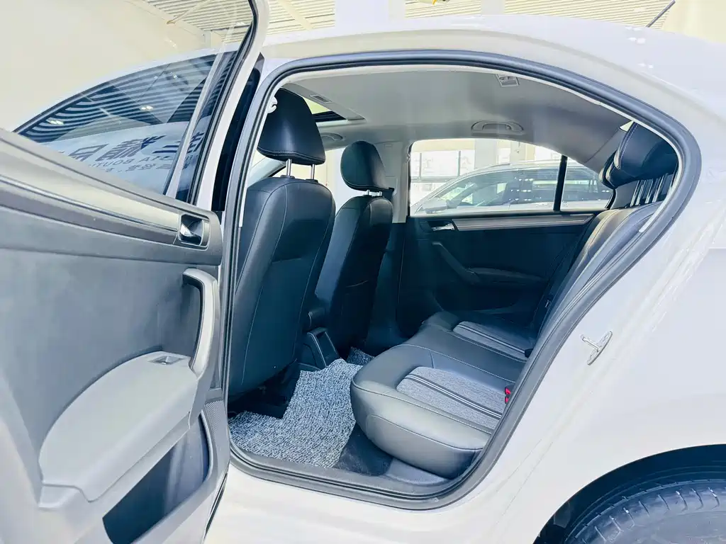 Volkswagen Santana 2021 1.5L AT Comfort