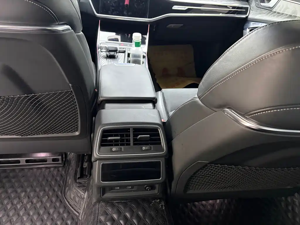 Audi A7L — миниатюра 4