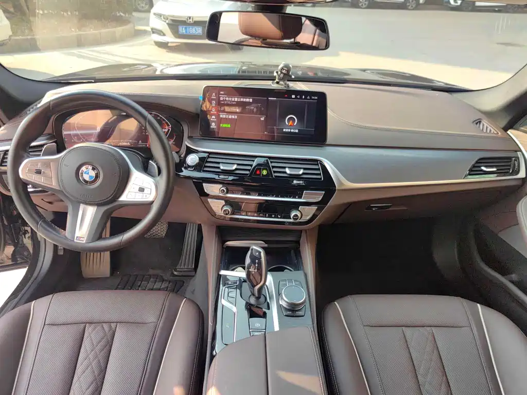 BMW 5 SERIES