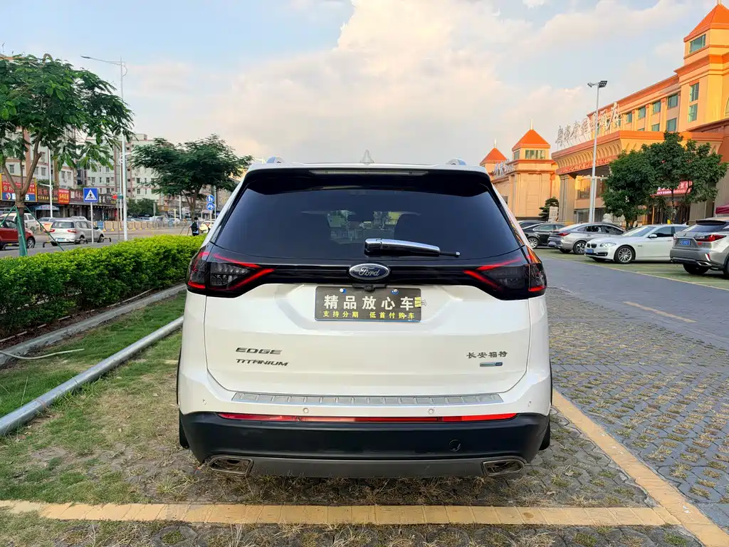 Ford Edge — миниатюра 5