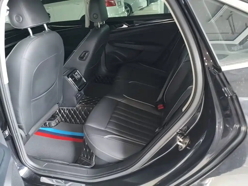 Volkswagen Passat — миниатюра 17