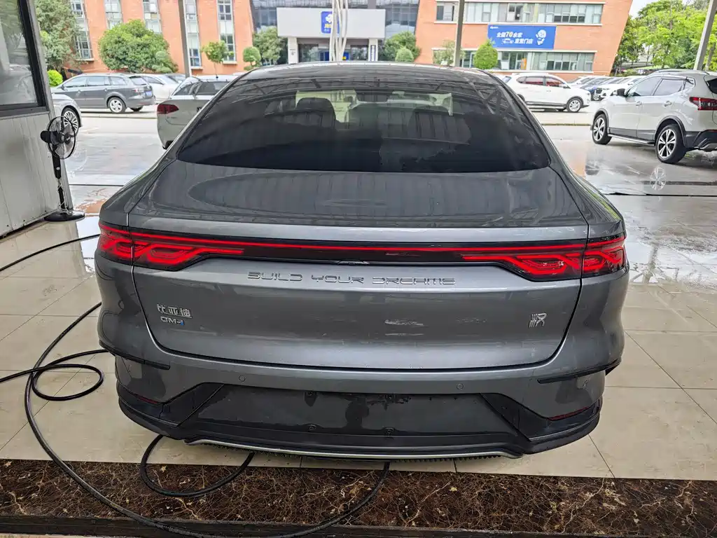 BYD Han 2022 DM-i 121KM Luxury