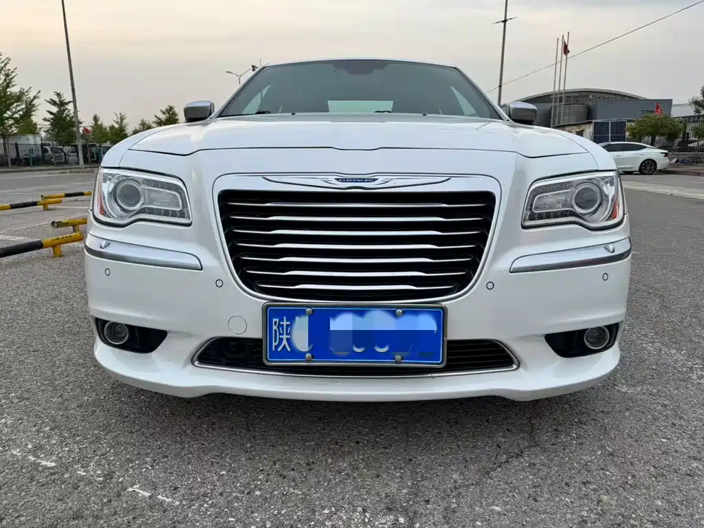 Chrysler 300C 2014 3.0L