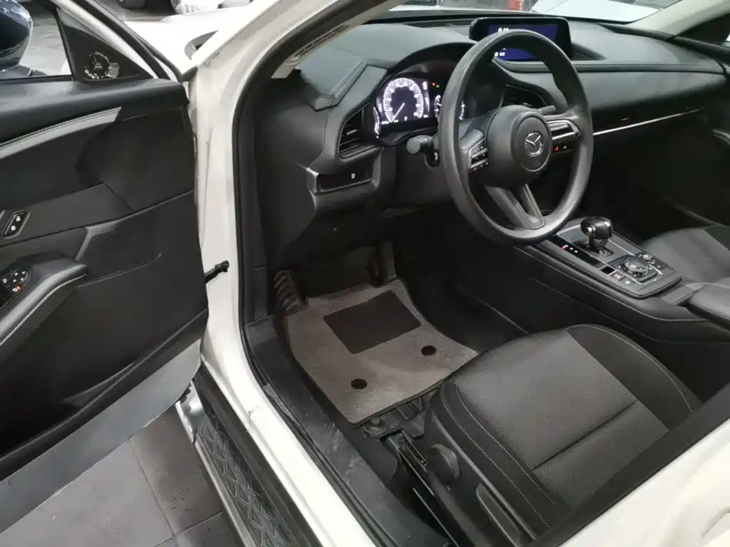 Mazda CX-30 EV — миниатюра 16