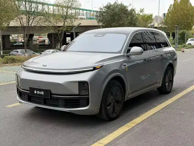 IDEAL CAR IDEAL L8 2024