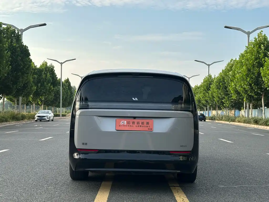 Li Auto Li MEGA — миниатюра 5