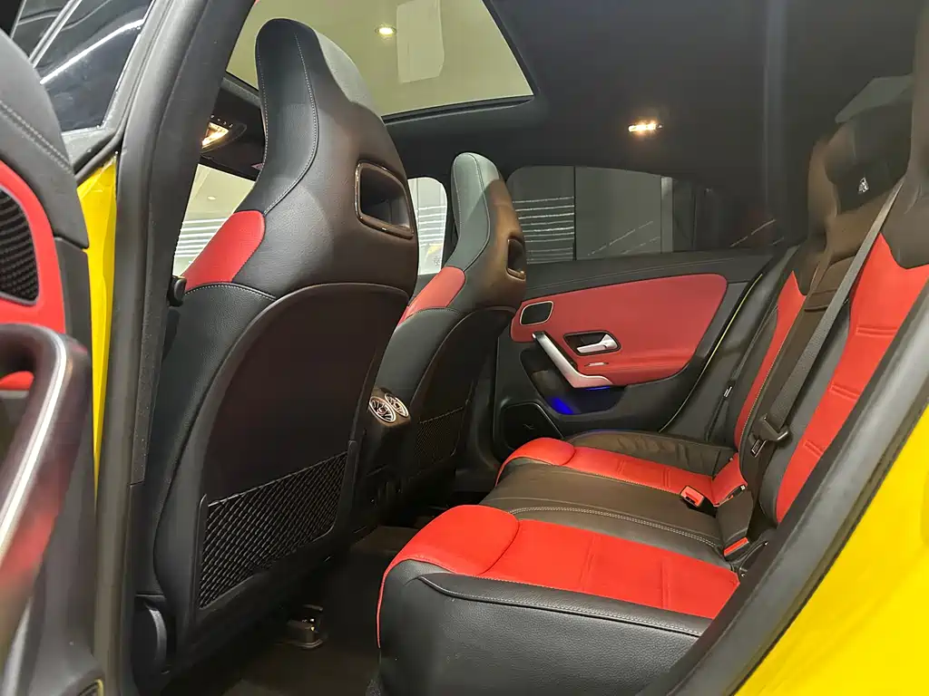 MERCEDES-BENZ CLA AMG