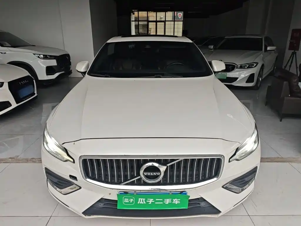 Volvo S60 — миниатюра 3