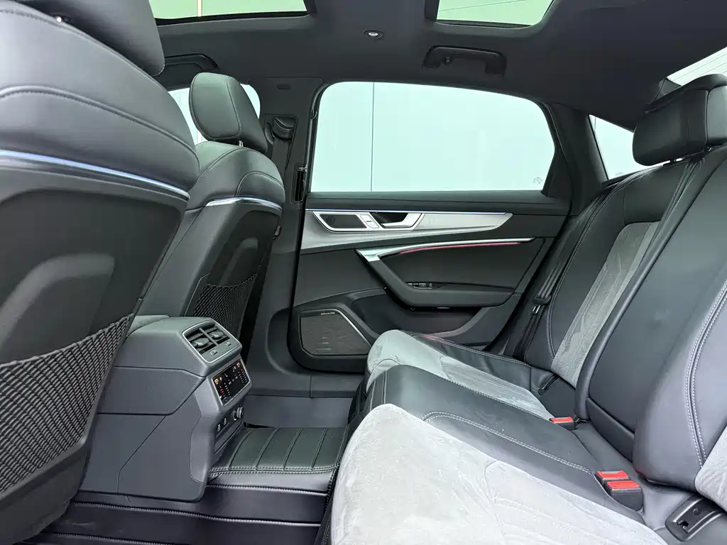 Audi A6L — миниатюра 9