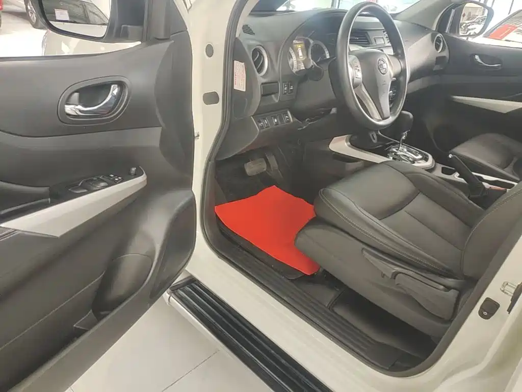 Nissan Terra — миниатюра 16