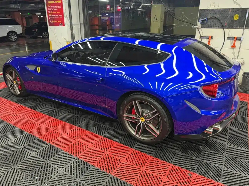Ferrari FF — миниатюра 14