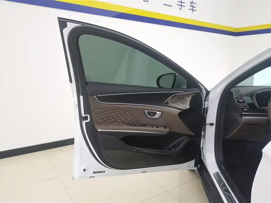 BYD Han 2023 DM-i Champion 121KM Premium