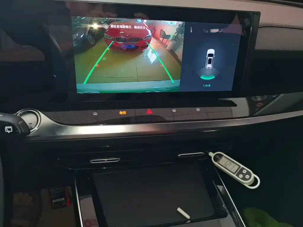 Roewe RX5 MAX — миниатюра 9