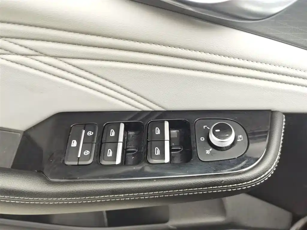 Geely Preface 2023 2.0TD Luxury