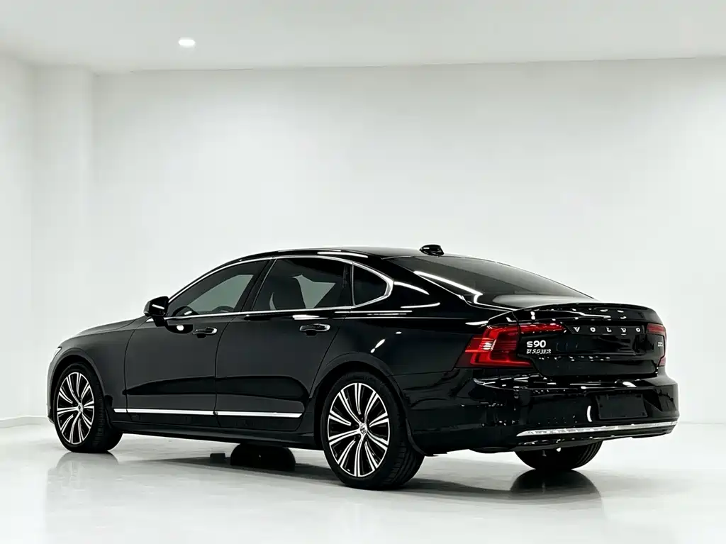 Volvo S90 — миниатюра 3