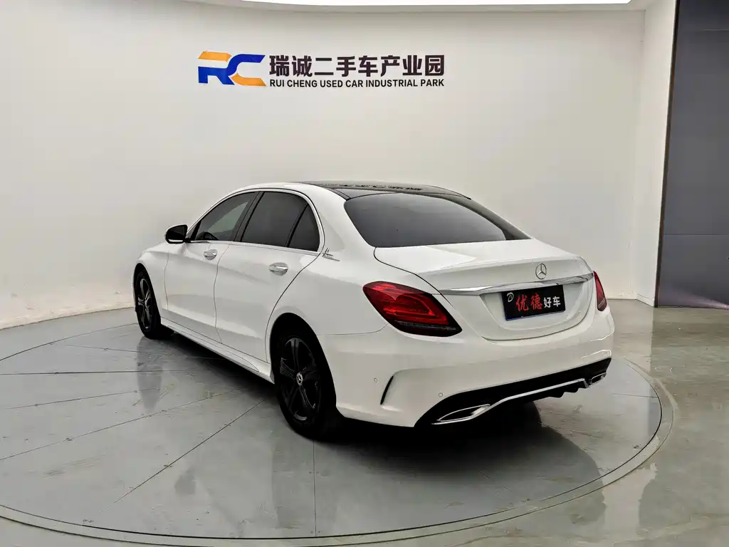 Mercedes-Benz C-Class — миниатюра 18