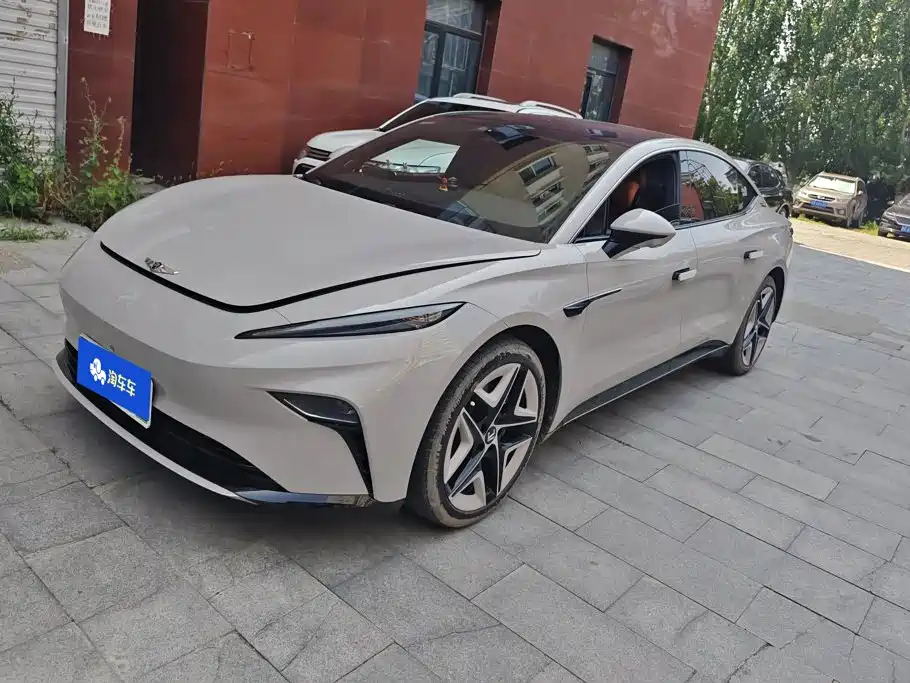 Roewe Feifan F7