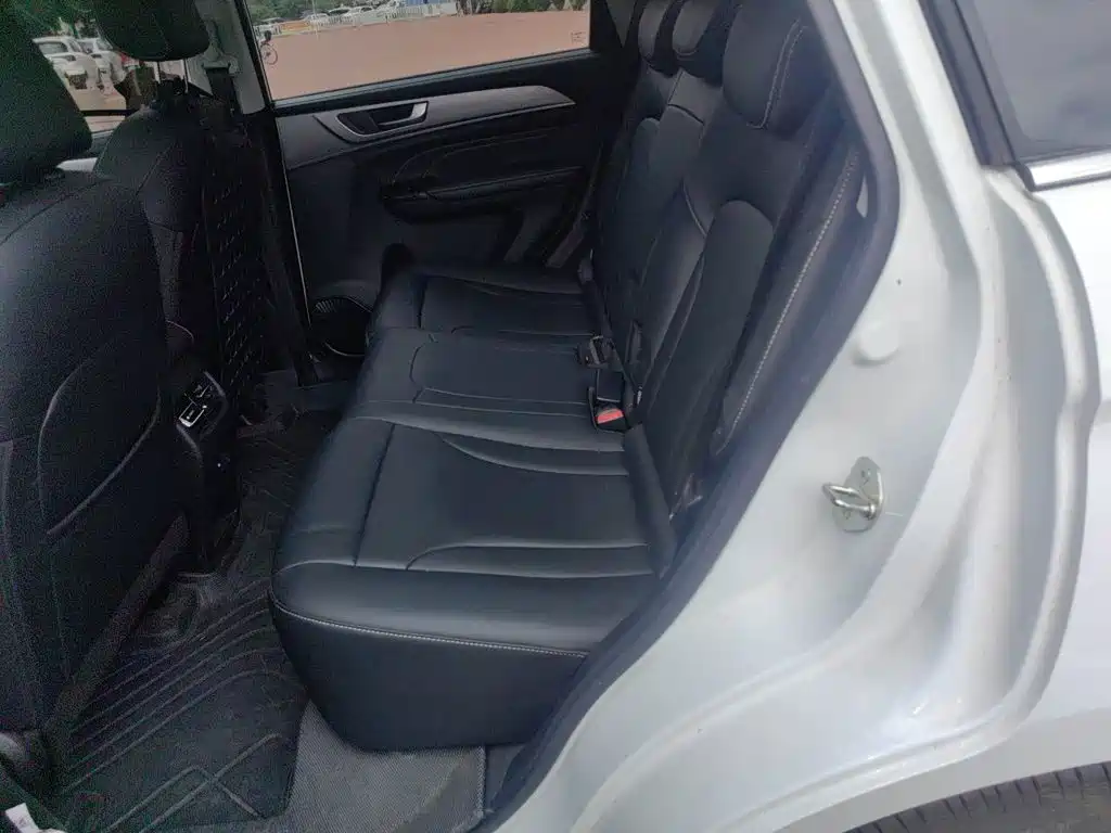 Haval M6 — миниатюра 13