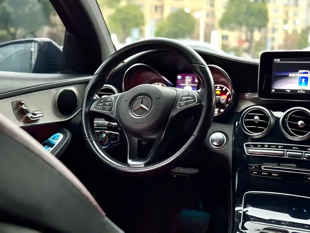 MERCEDES-BENZ GLC COUPE