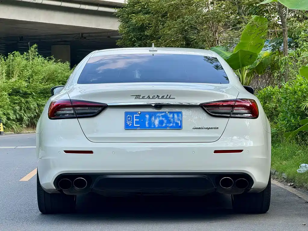 Maserati Quattroporte — миниатюра 15