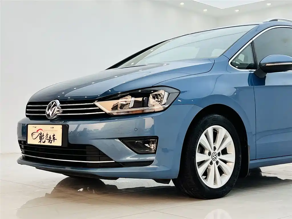 VOLKSWAGEN GOLF*JIAYU