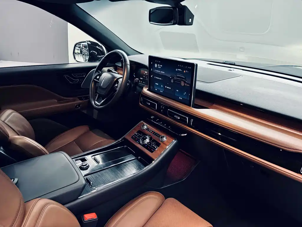 Lincoln Aviator 3.0T V6 4WD Executive Edition, фото 16