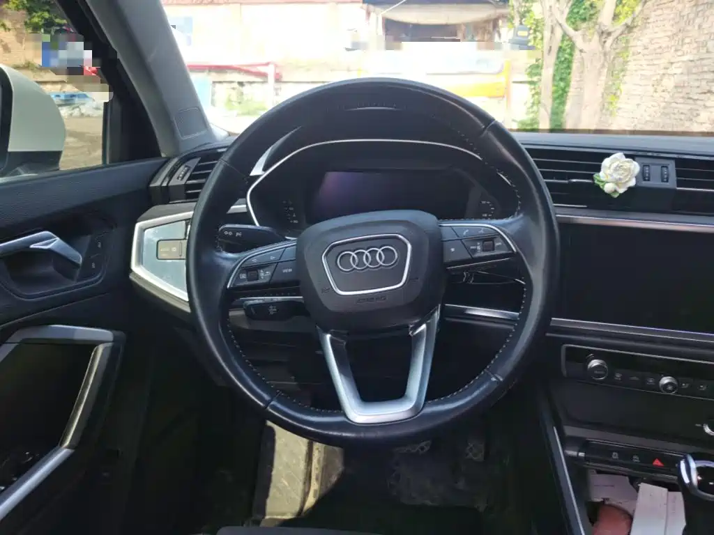 Audi Q3 — миниатюра 3