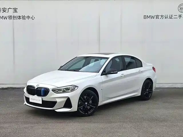 BMW 1 SERIES