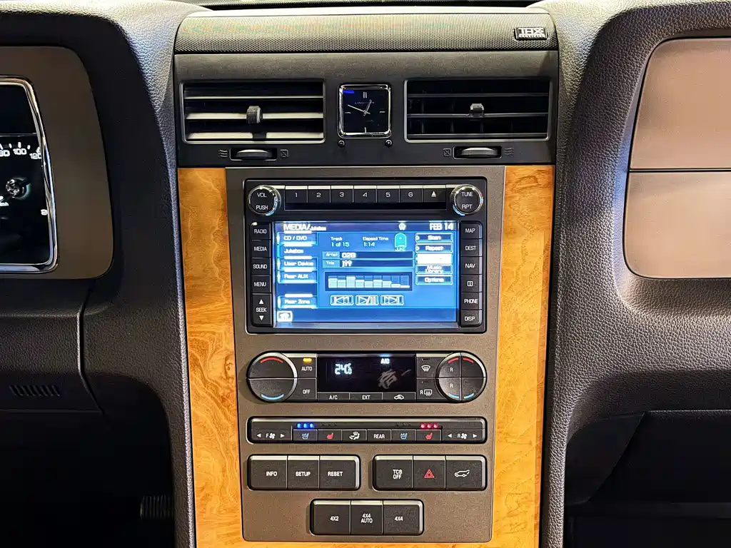 Lincoln Navigator — миниатюра 9