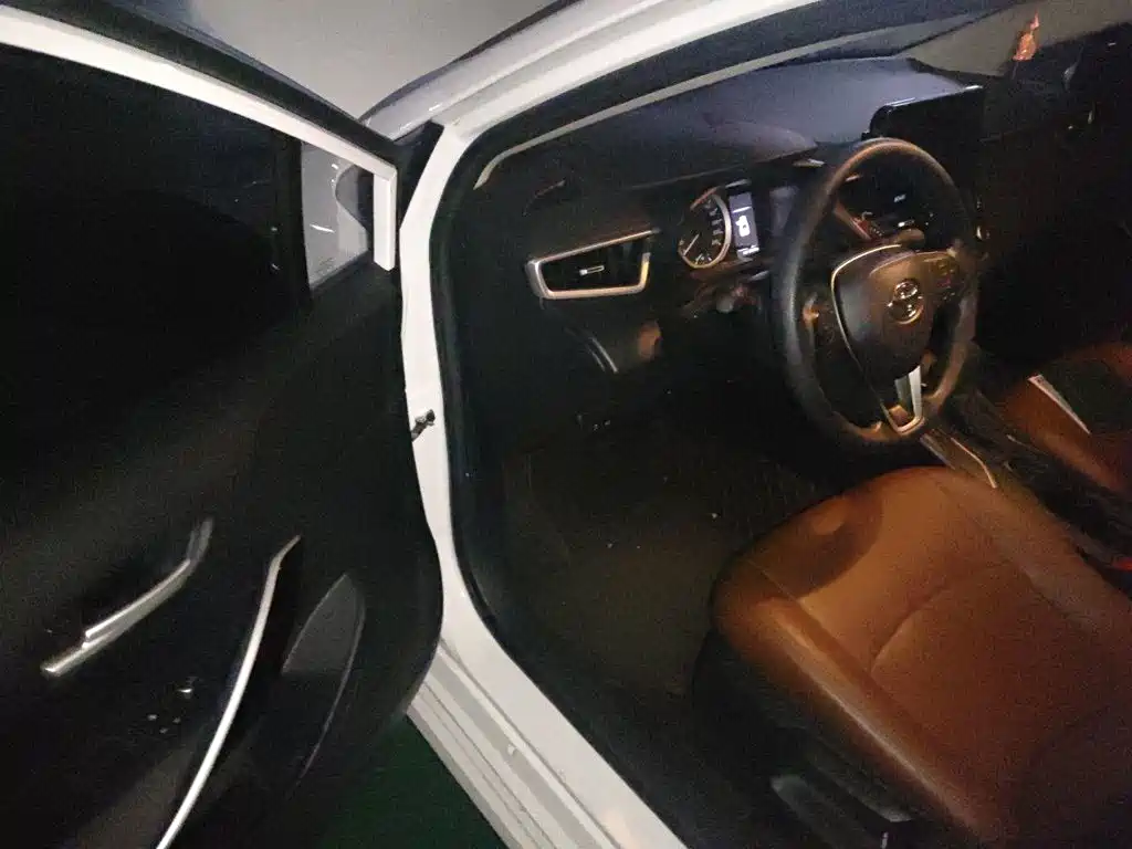 Toyota Corolla — миниатюра 12