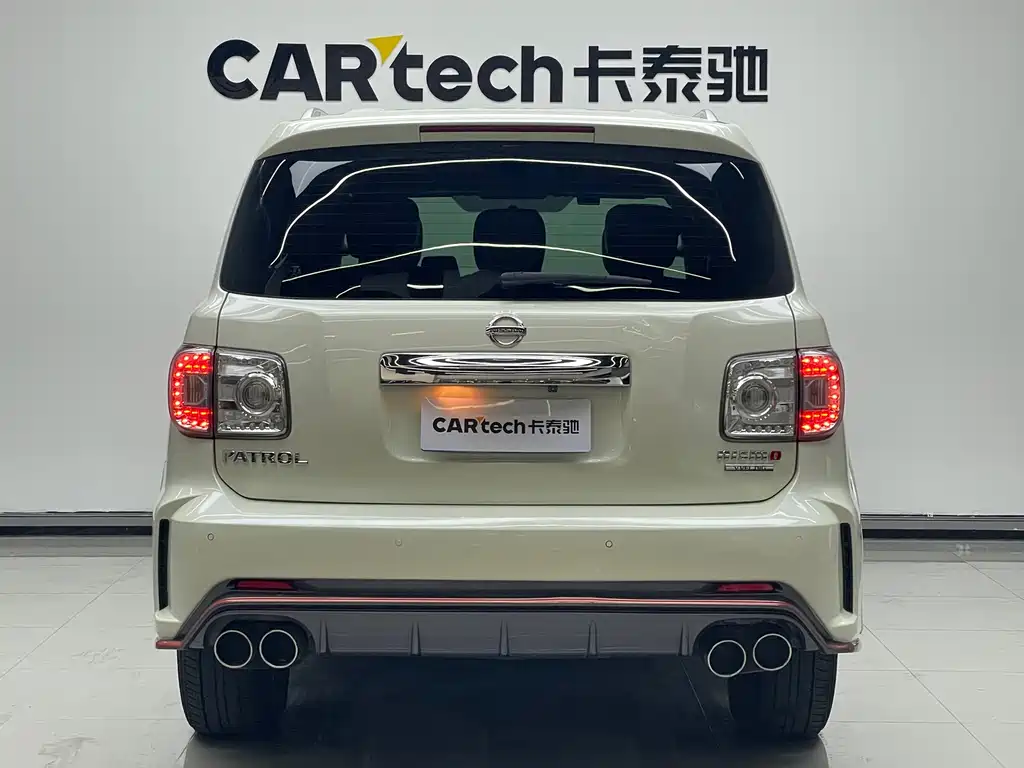 Nissan Patrol 2017 4.0L AT