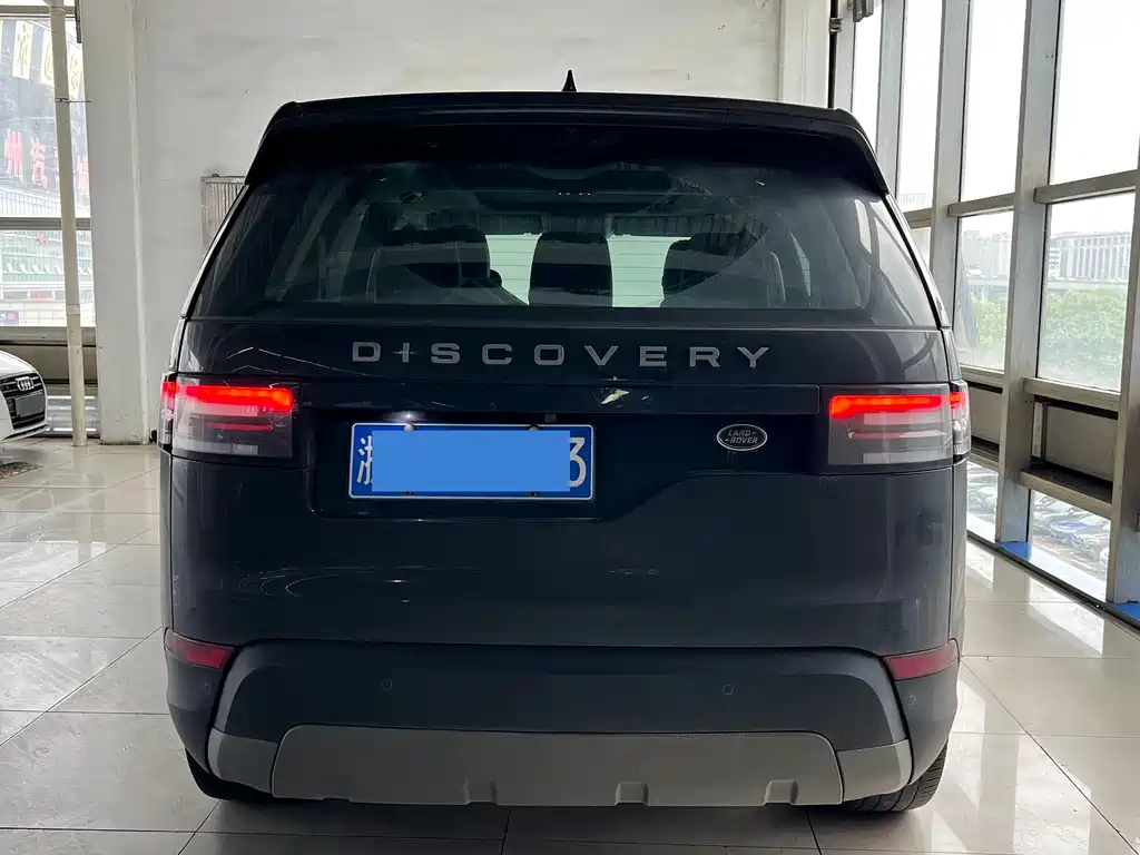 Land Rover Discovery 2018 2.0T SE
