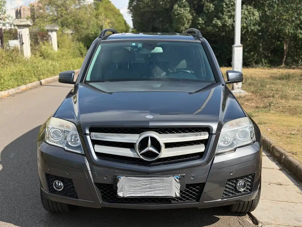 Mercedes-Benz GLK-Class (Import) — миниатюра 2