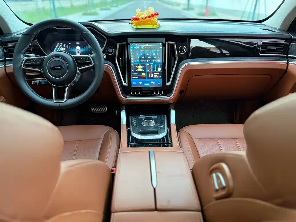 ZOTYE  T700