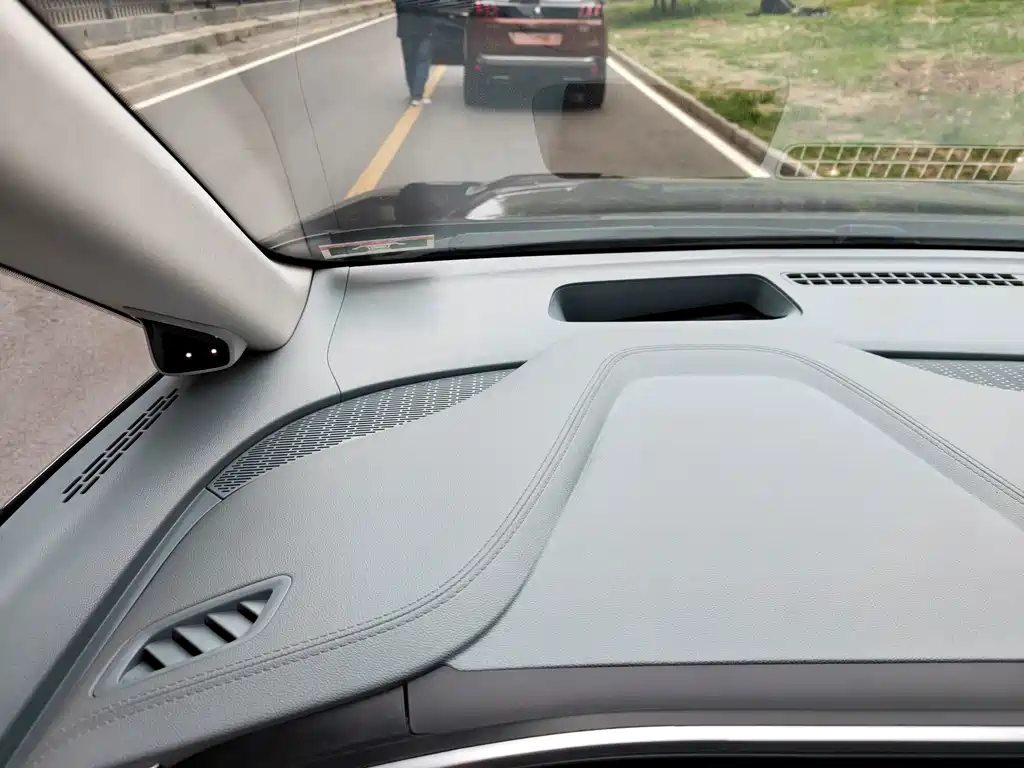 Maxus G90 — миниатюра 13