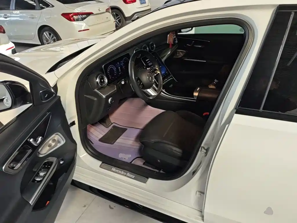 Mercedes-Benz C-Class 2023 — фото 15